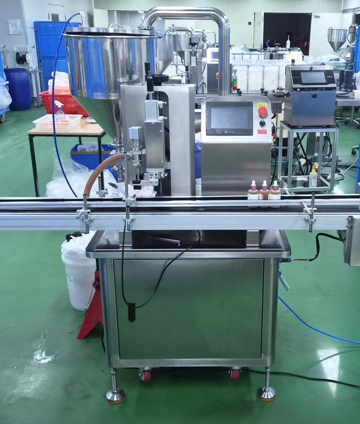 Tube filling machine