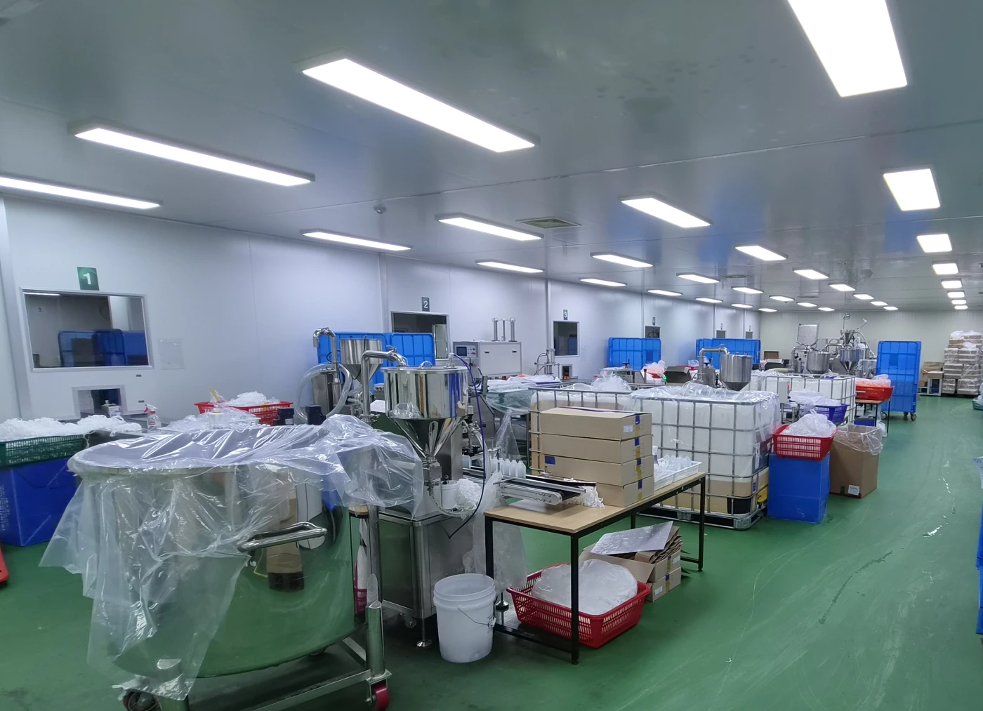 Filling room, wide view